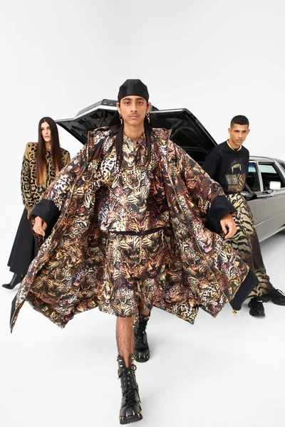 Look 54